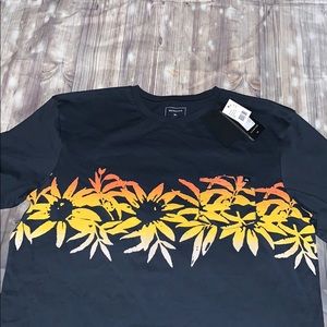 Quiksilver Shirts - Quiksilver men’s choppa T-shirt with print Quiksilver Shirts - Quiksilver men’s choppa T-shirt with print